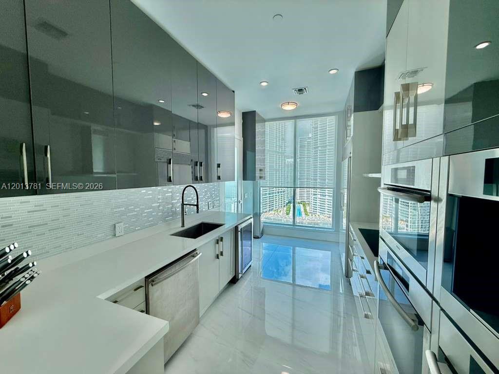 900 Brickell Key Blvd #2604, Miami FL 33131