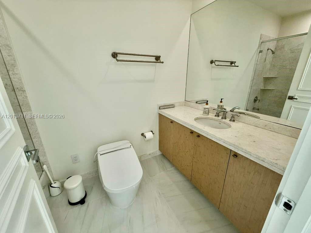 900 Brickell Key Blvd #2604, Miami FL 33131