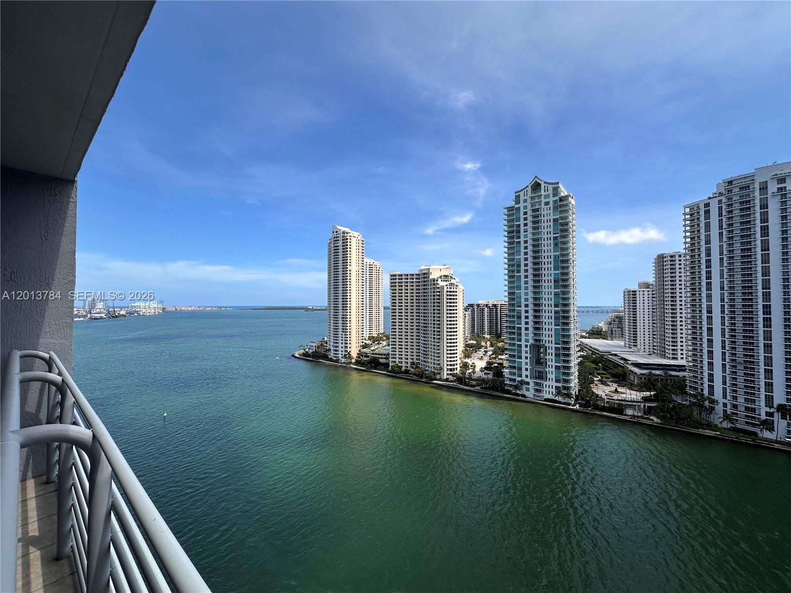 325 S Biscayne Blvd #2215, Miami FL 33131