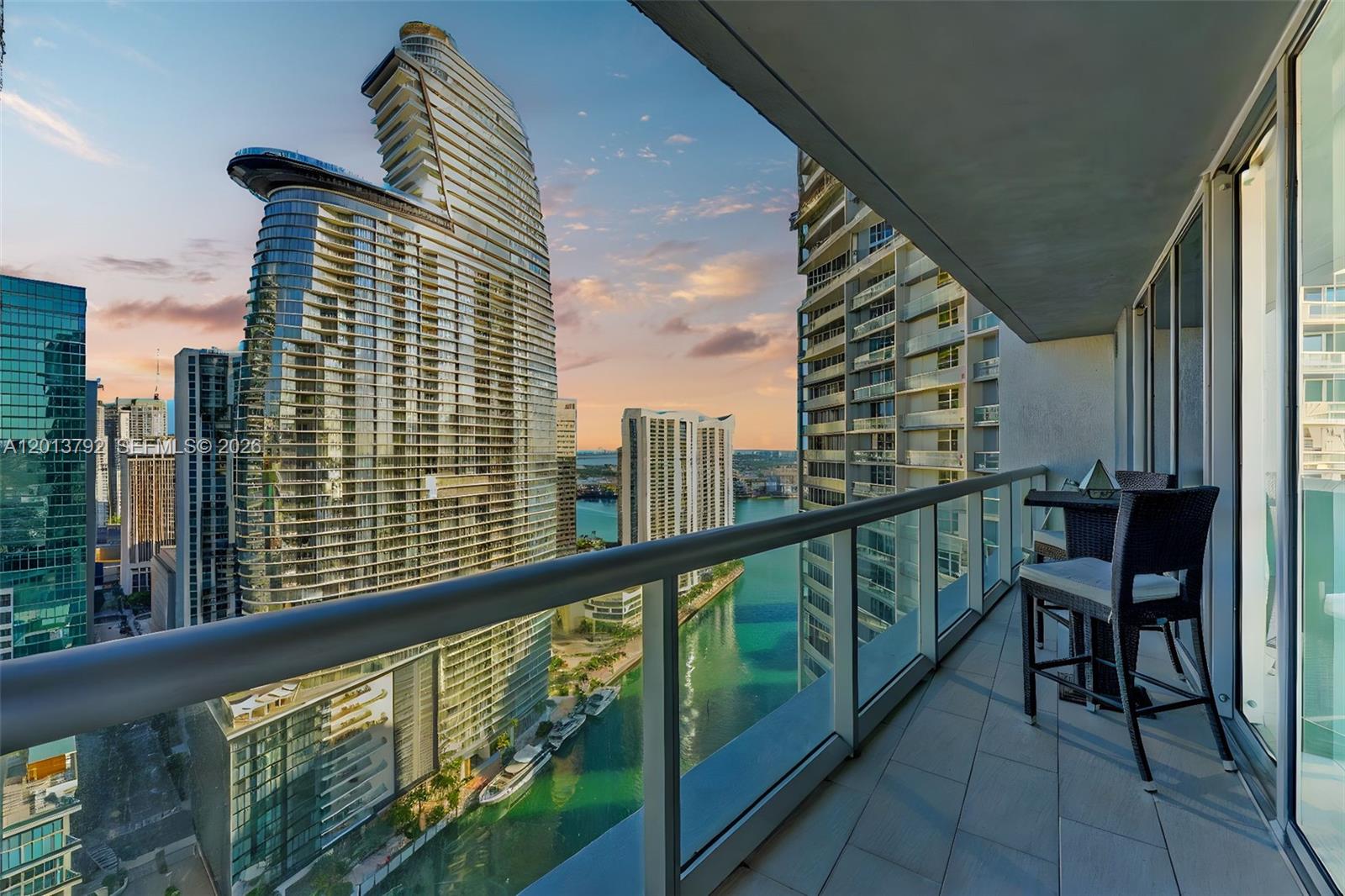 475 Brickell Ave #3515, Miami FL 33131