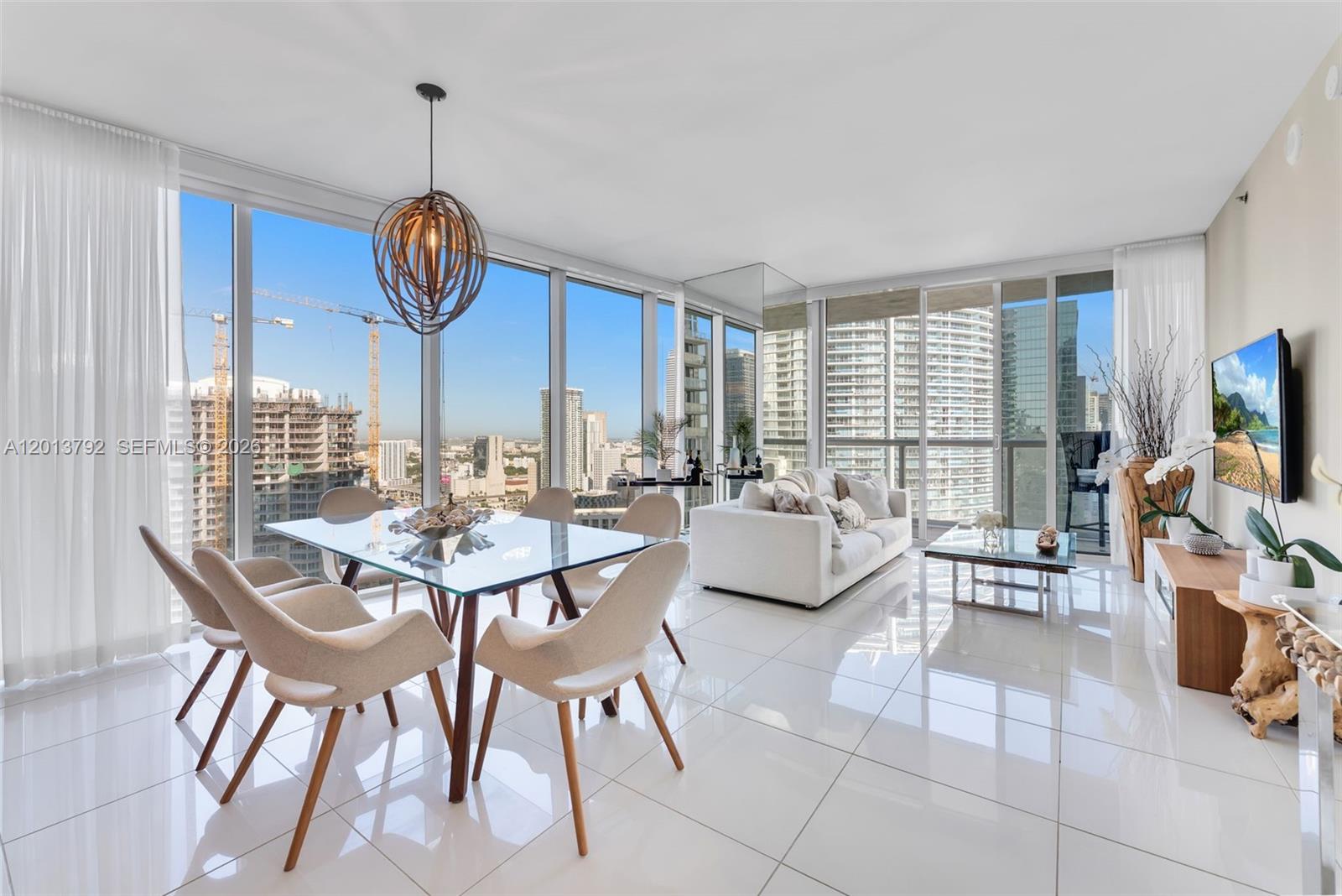 475 Brickell Ave #3515, Miami FL 33131