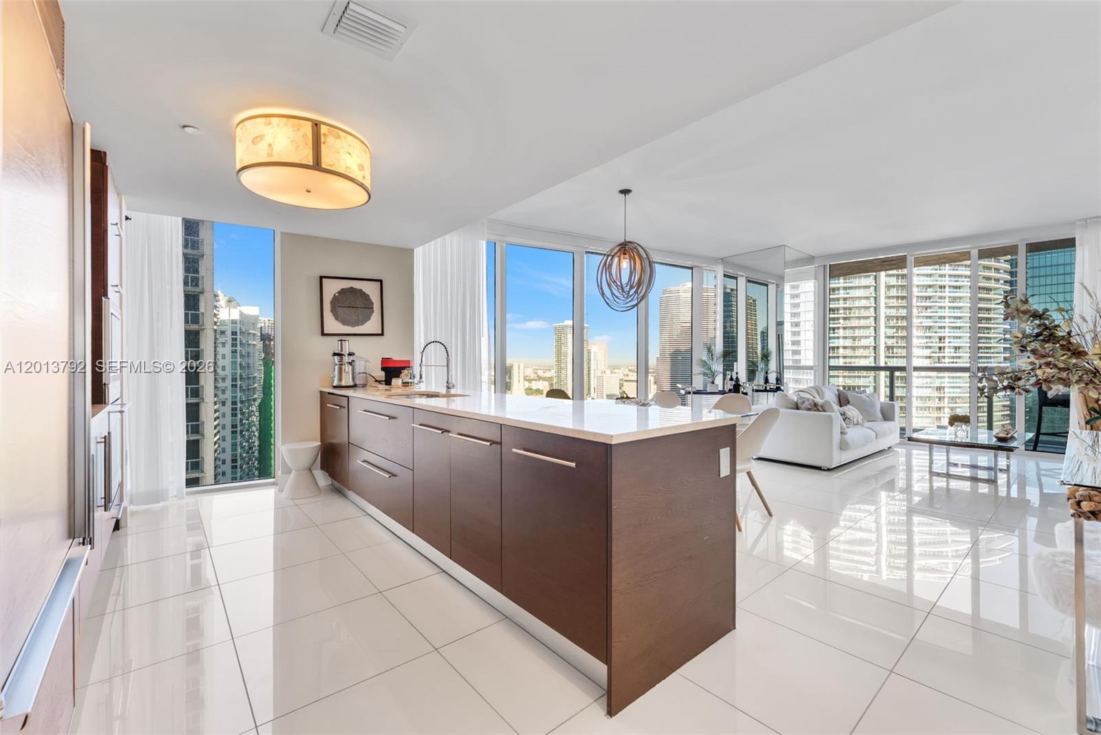 475 Brickell Ave #3515, Miami FL 33131