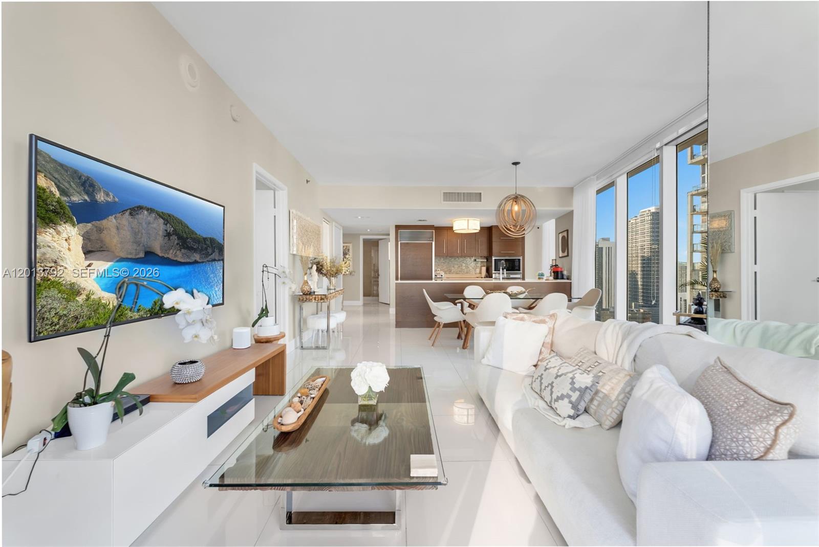 475 Brickell Ave #3515, Miami FL 33131