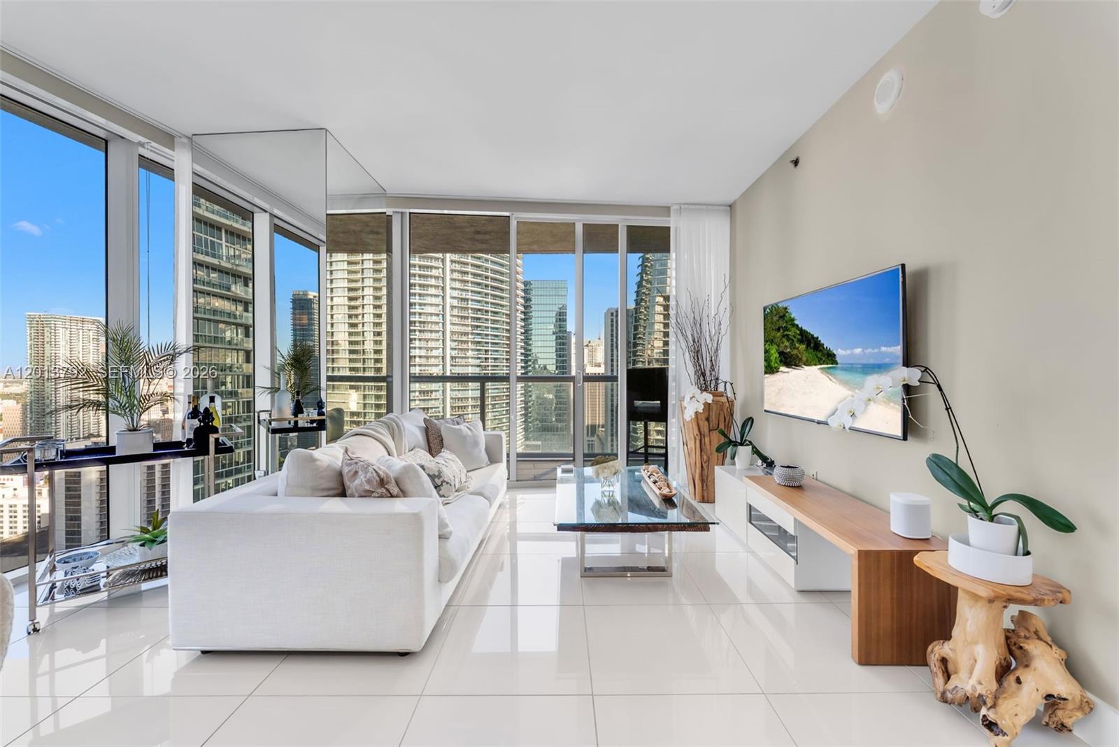 475 Brickell Ave #3515, Miami FL 33131