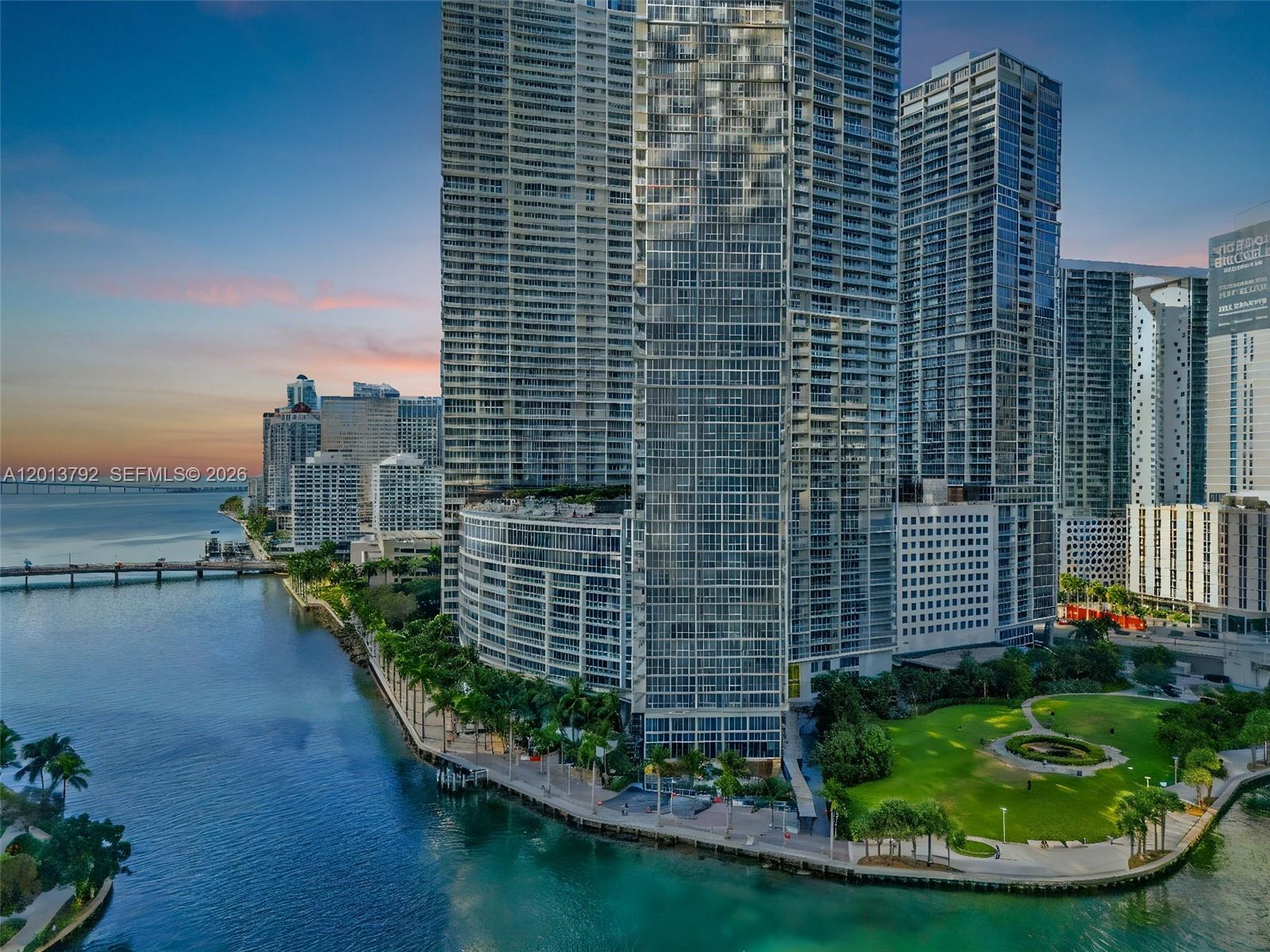 475 Brickell Ave #3515, Miami FL 33131
