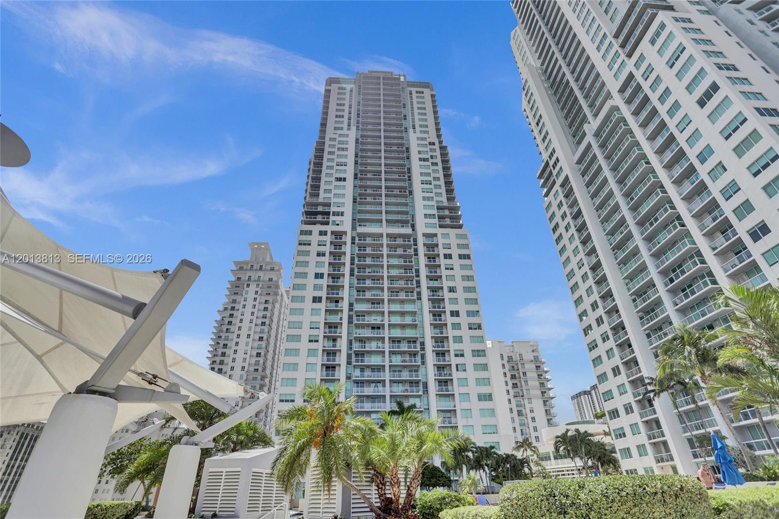 253 NE 2nd St #3304, Miami FL 33132