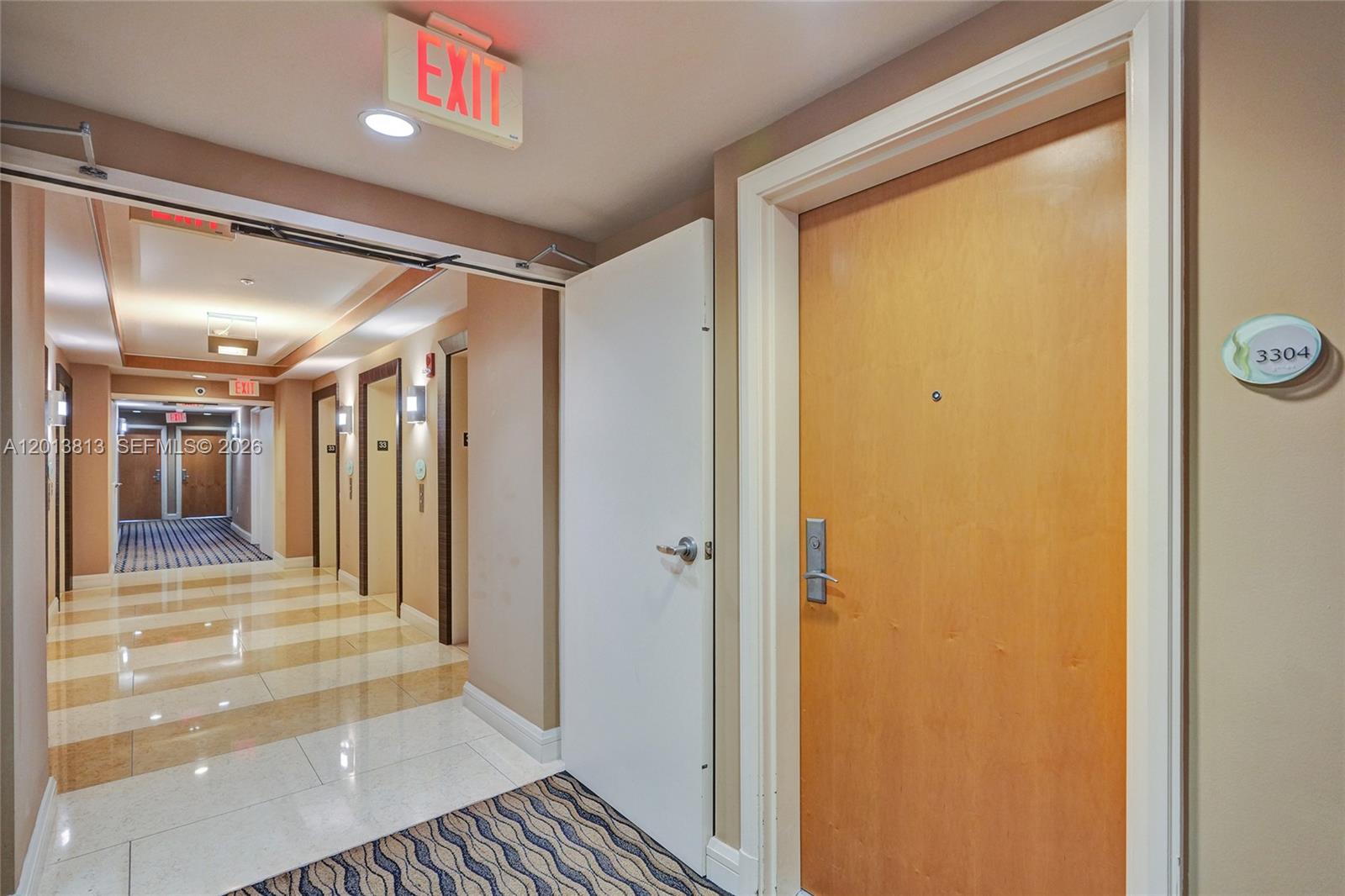 253 NE 2nd St #3304, Miami FL 33132