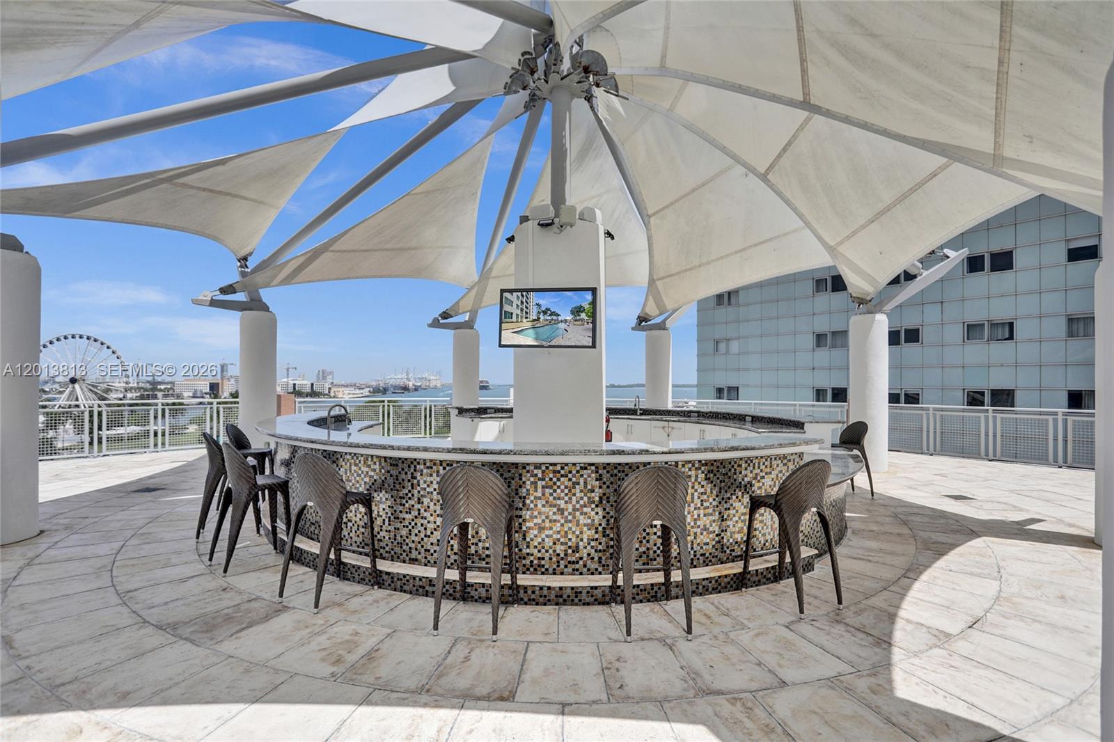 253 NE 2nd St #3304, Miami FL 33132