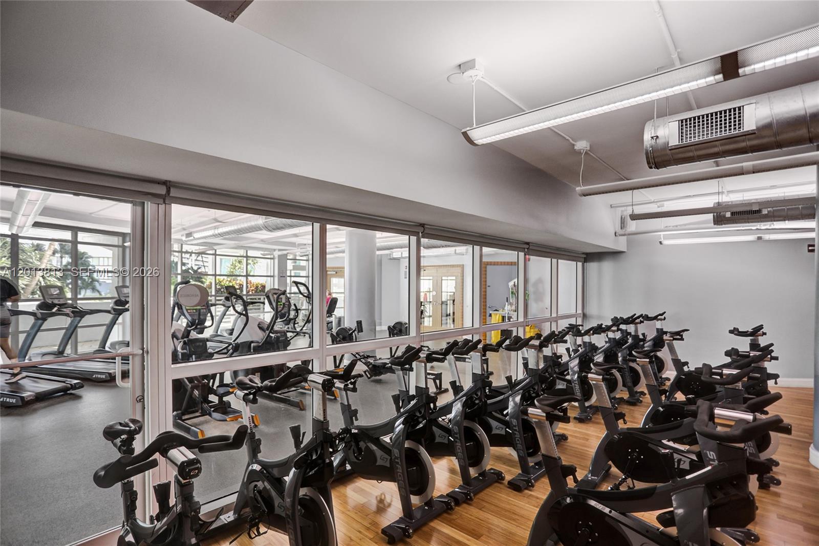 253 NE 2nd St #3304, Miami FL 33132