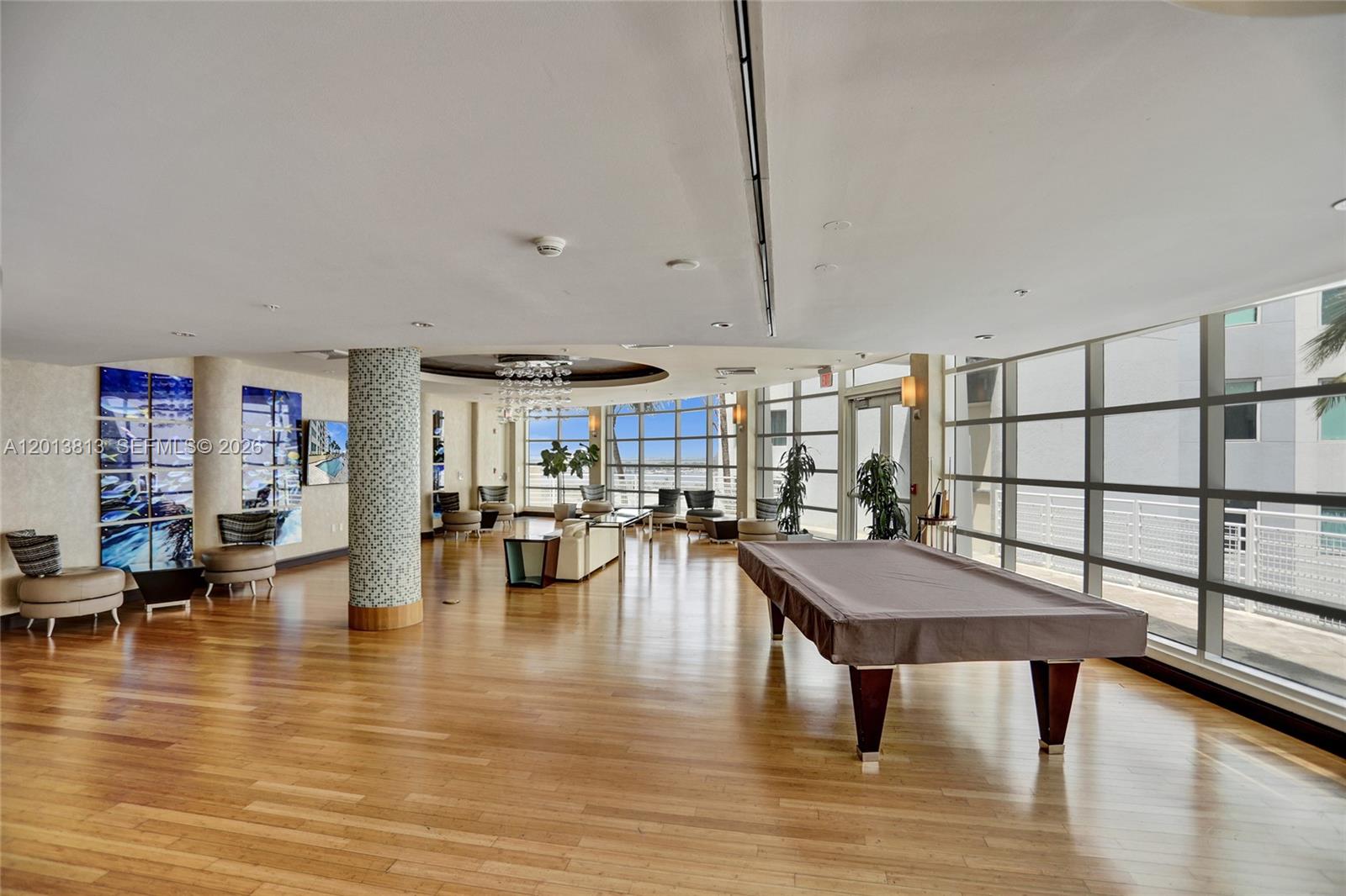 253 NE 2nd St #3304, Miami FL 33132