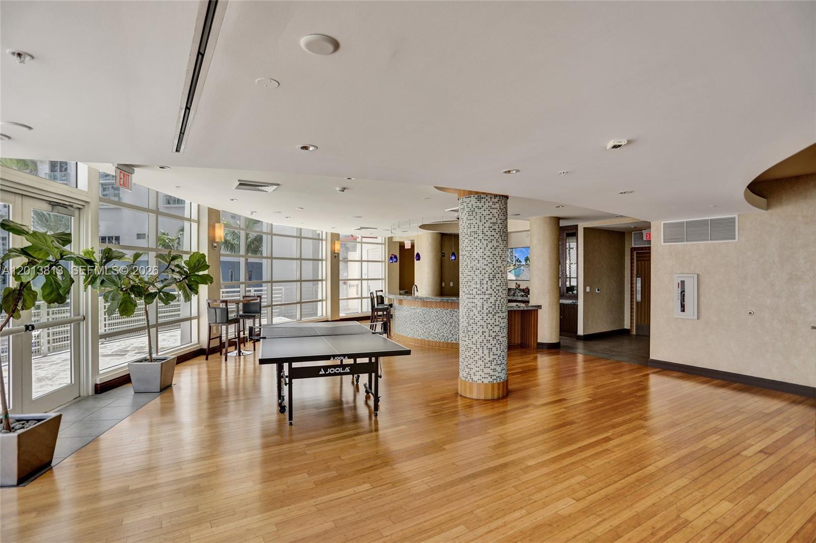 253 NE 2nd St #3304, Miami FL 33132