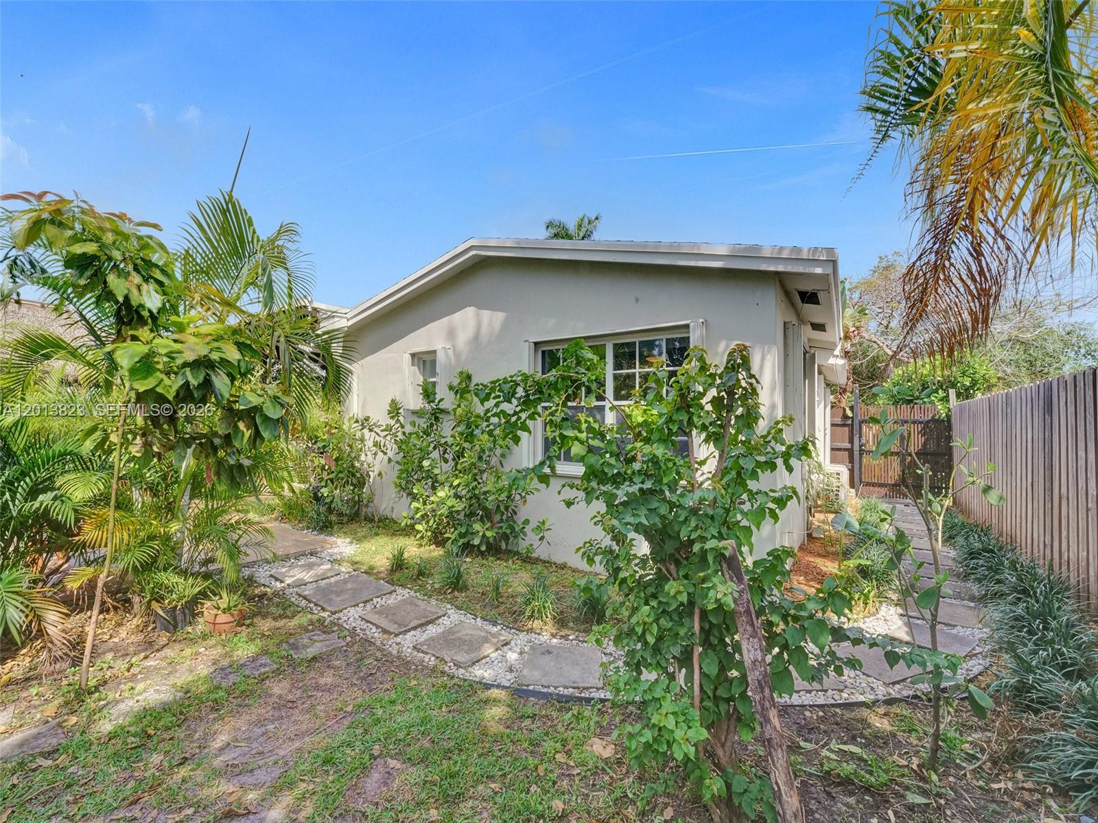 918 NE 4th Court, Hallandale Beach FL 33009