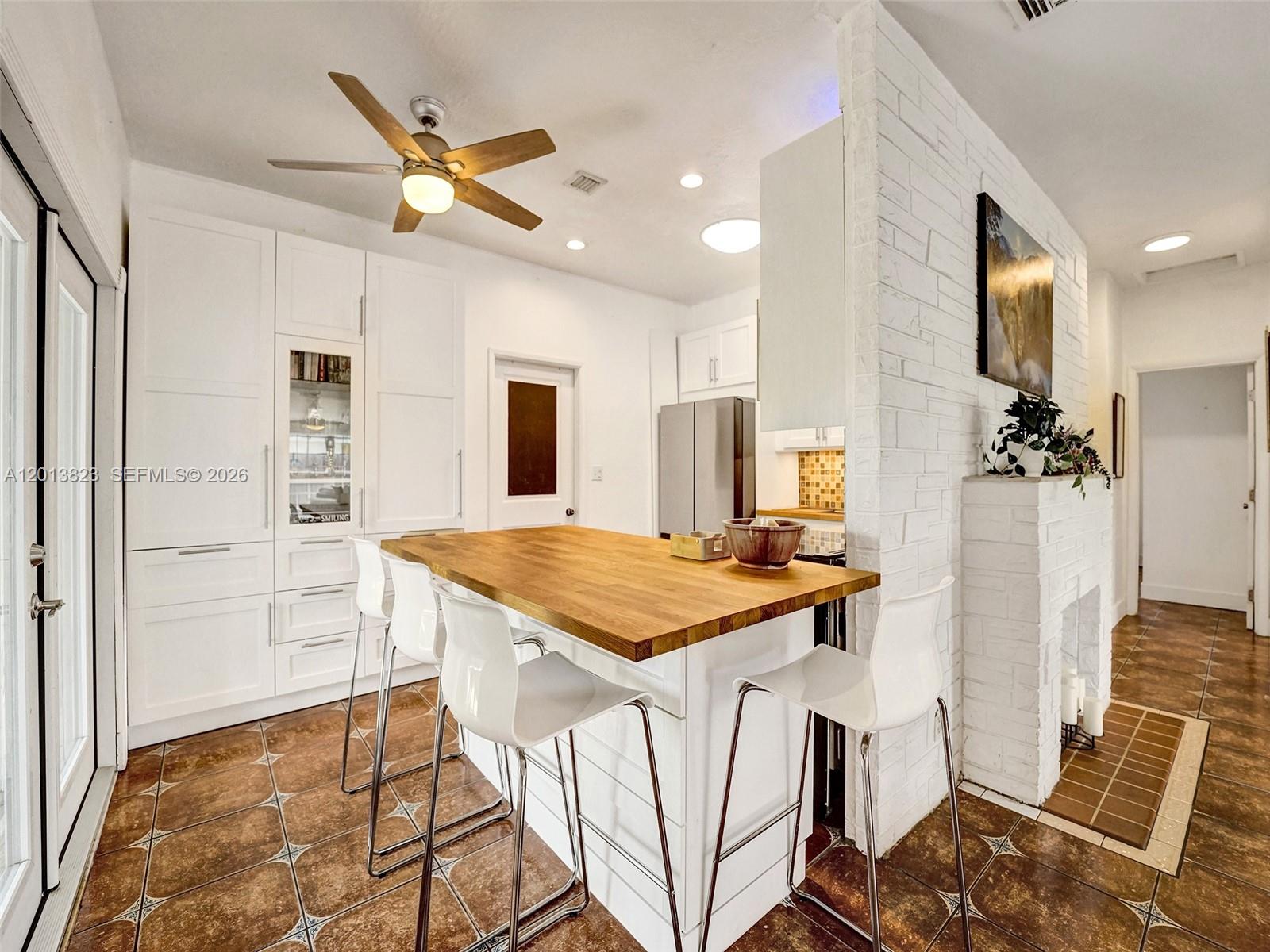 918 NE 4th Court, Hallandale Beach FL 33009