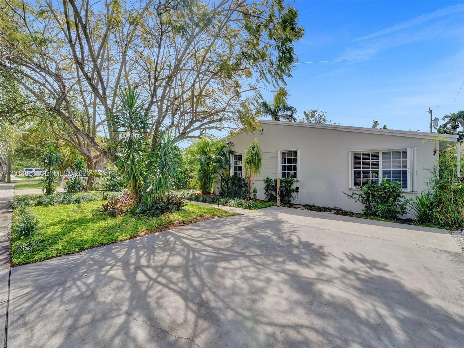 918 NE 4th Court, Hallandale Beach FL 33009