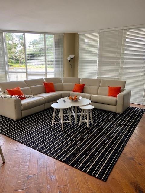 21150 Point Pl #405, Aventura FL 33180