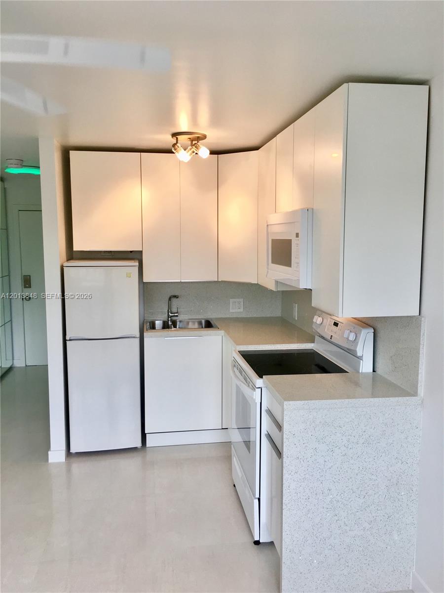 6484 Indian Creek Dr #205, Miami Beach FL 33141