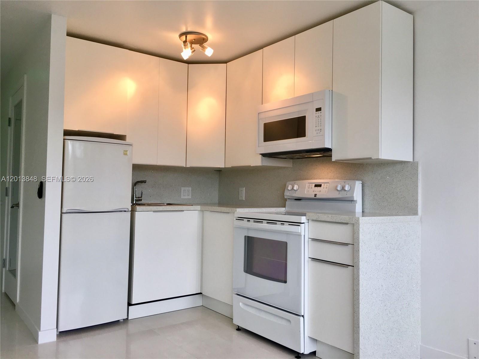 6484 Indian Creek Dr #205, Miami Beach FL 33141