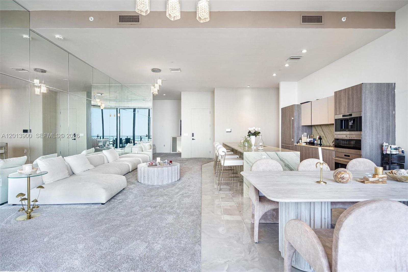 801 S Miami Ave #5702, Miami FL 33130