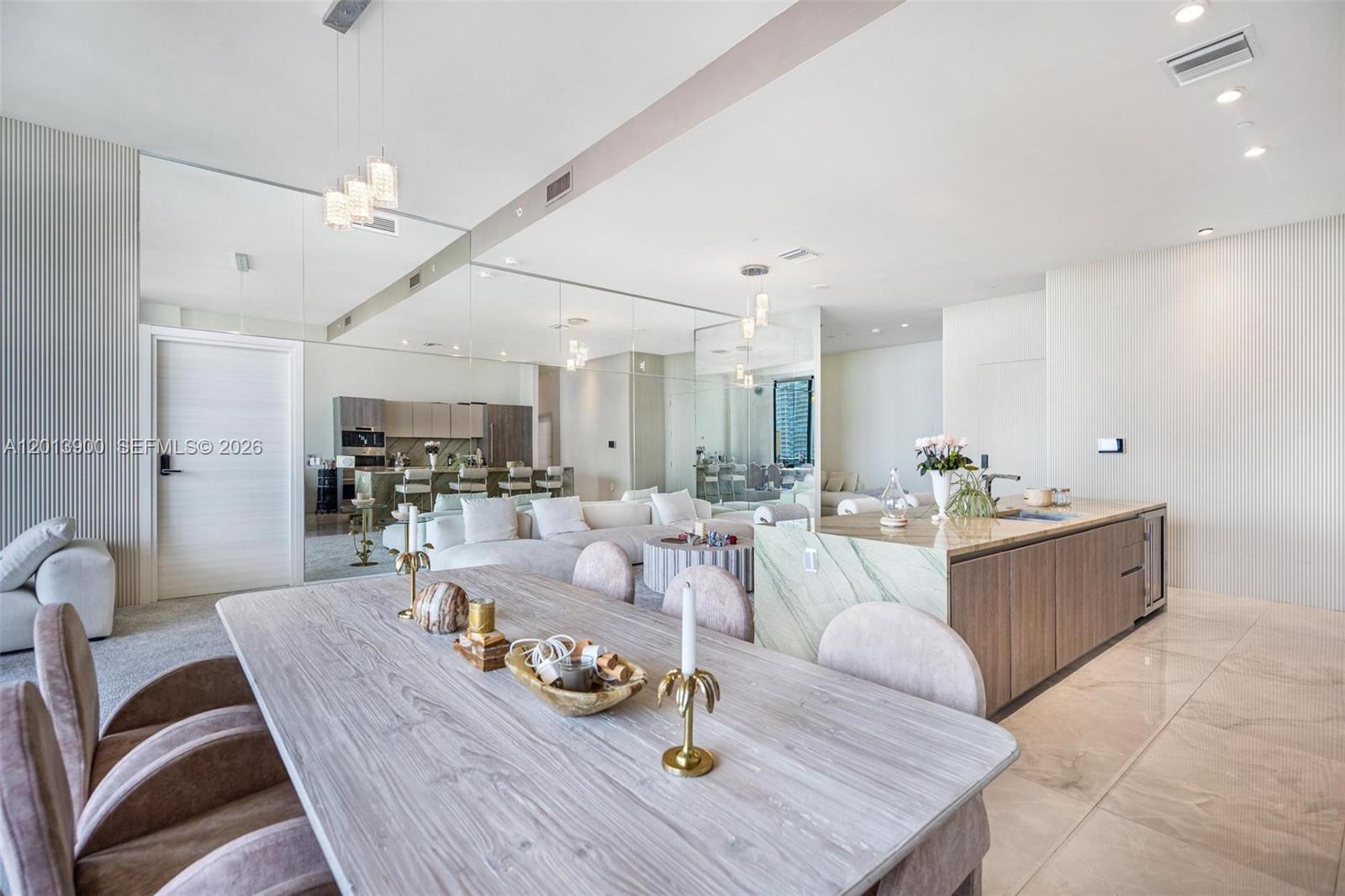 801 S Miami Ave #5702, Miami FL 33130