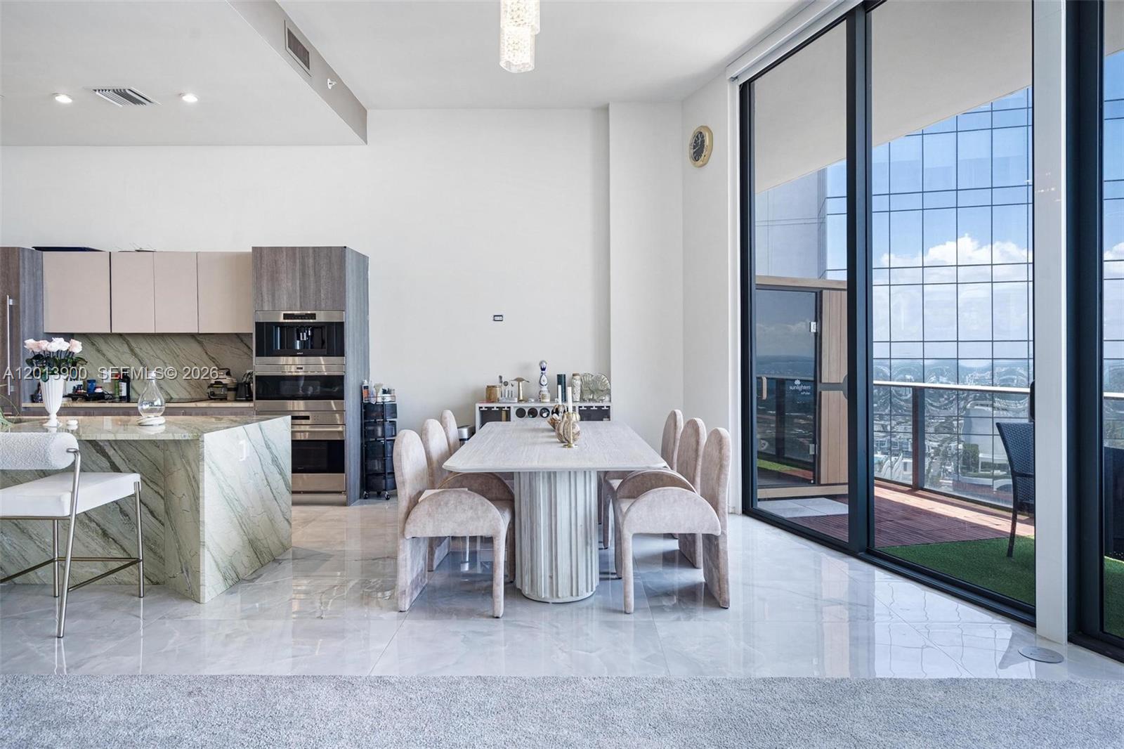 801 S Miami Ave #5702, Miami FL 33130