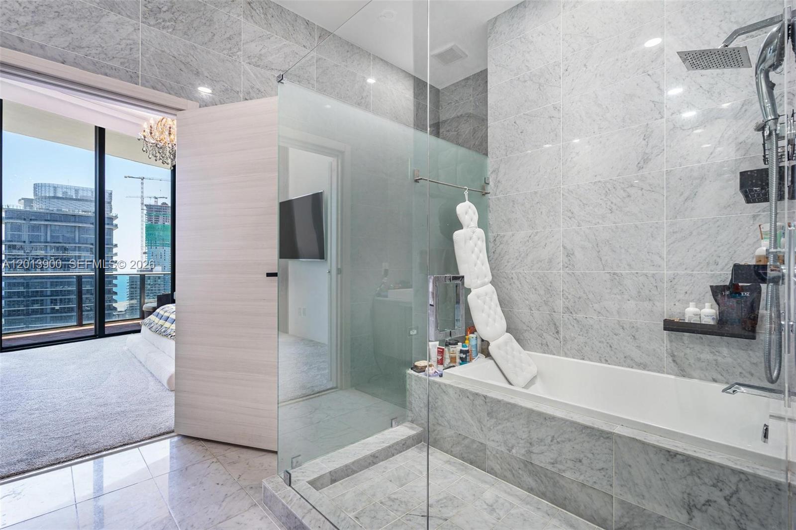 801 S Miami Ave #5702, Miami FL 33130