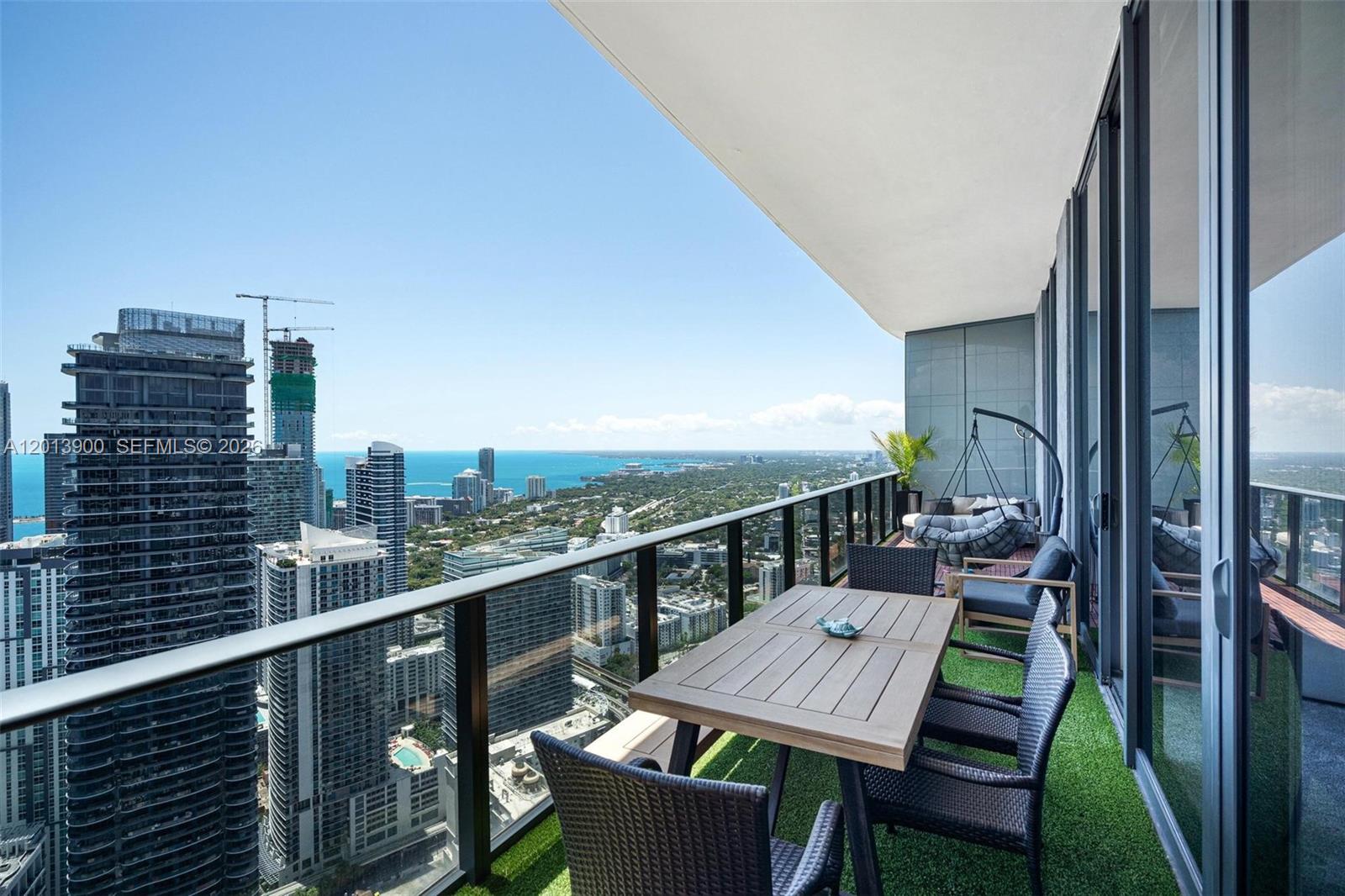 801 S Miami Ave #5702, Miami FL 33130