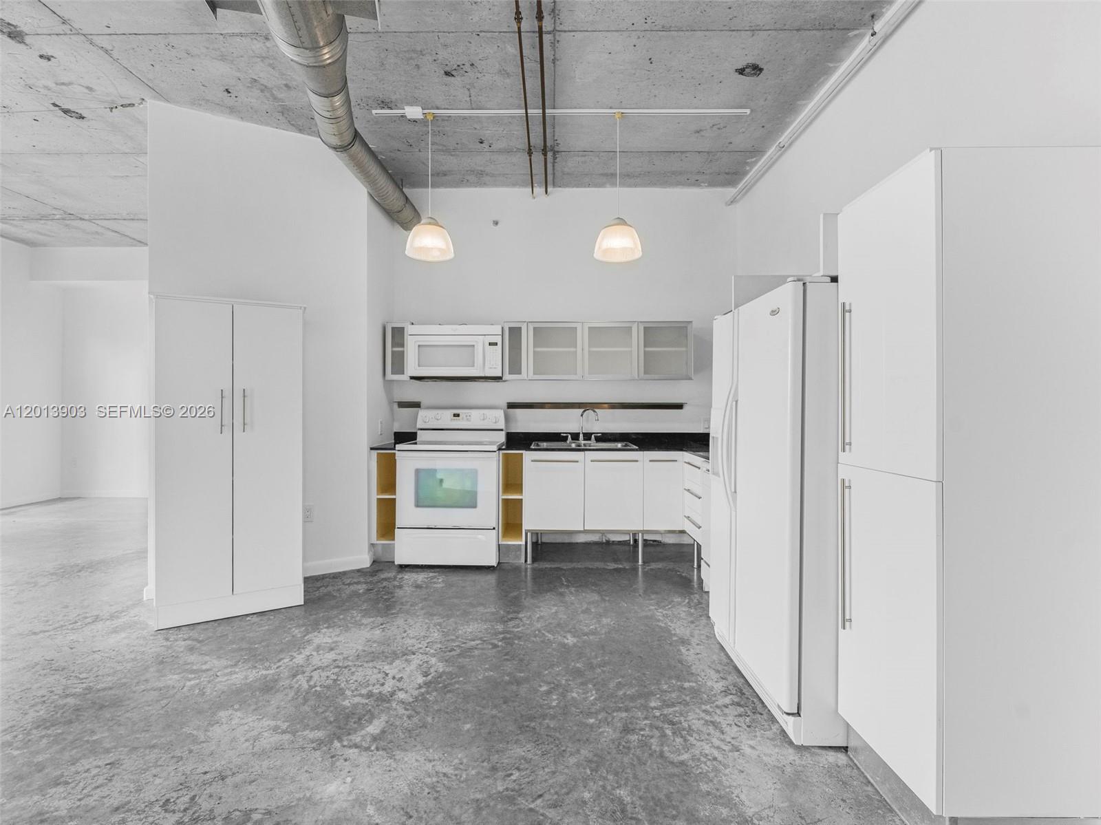 10 SW South River Dr #1506, Miami FL 33130