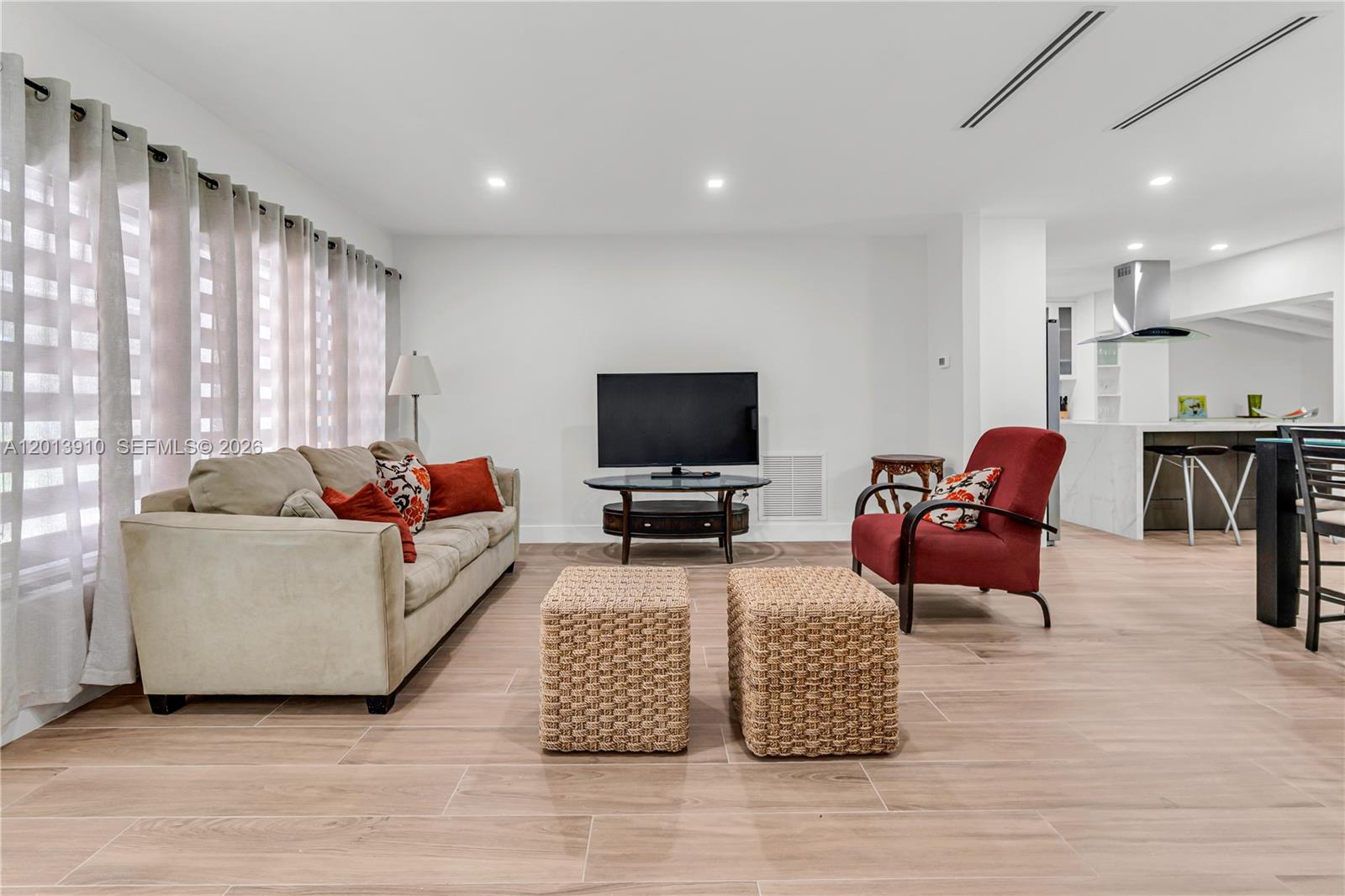 1015 Pizarro St, Coral Gables FL 33134