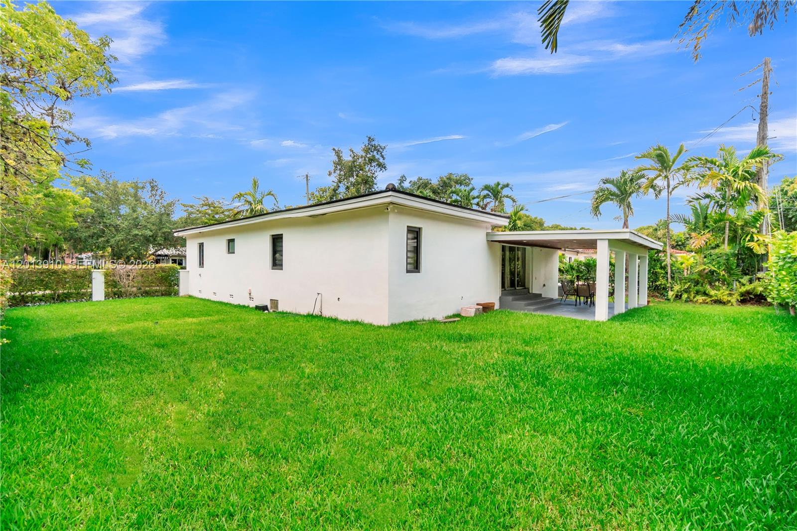 1015 Pizarro St, Coral Gables FL 33134