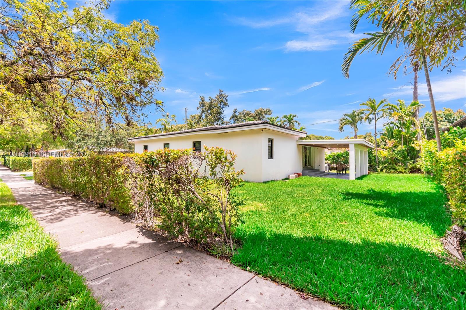 1015 Pizarro St, Coral Gables FL 33134