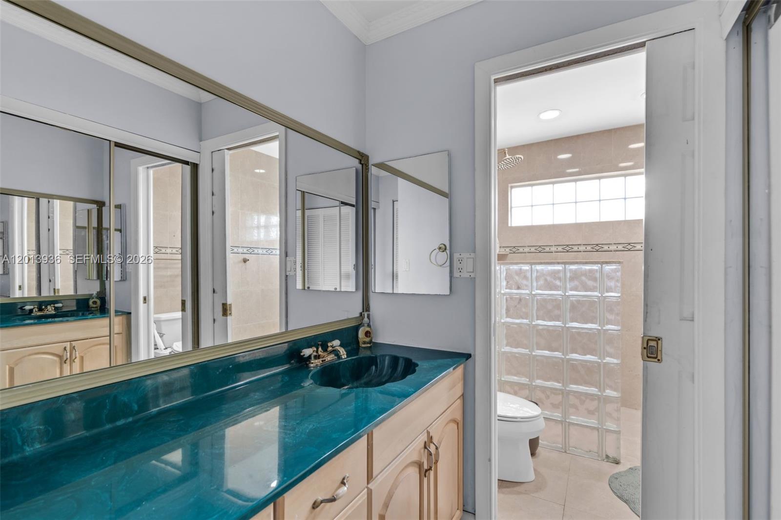 8650 NW 46th Ct, Lauderhill FL 33351