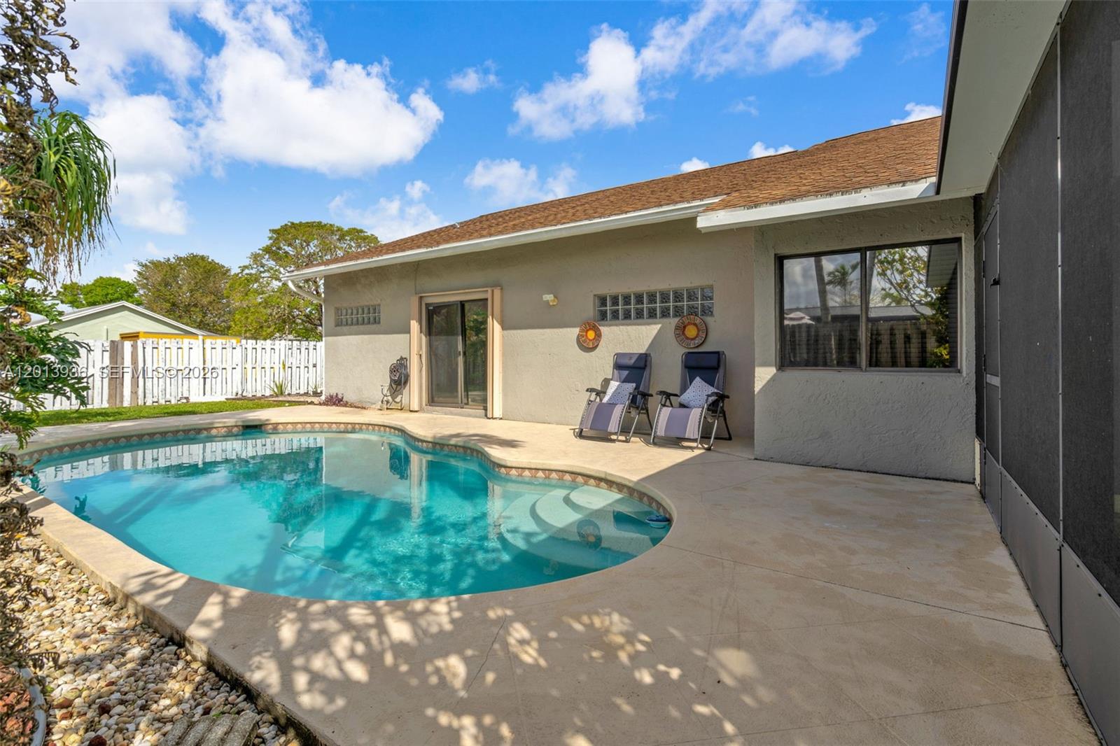 8650 NW 46th Ct, Lauderhill FL 33351