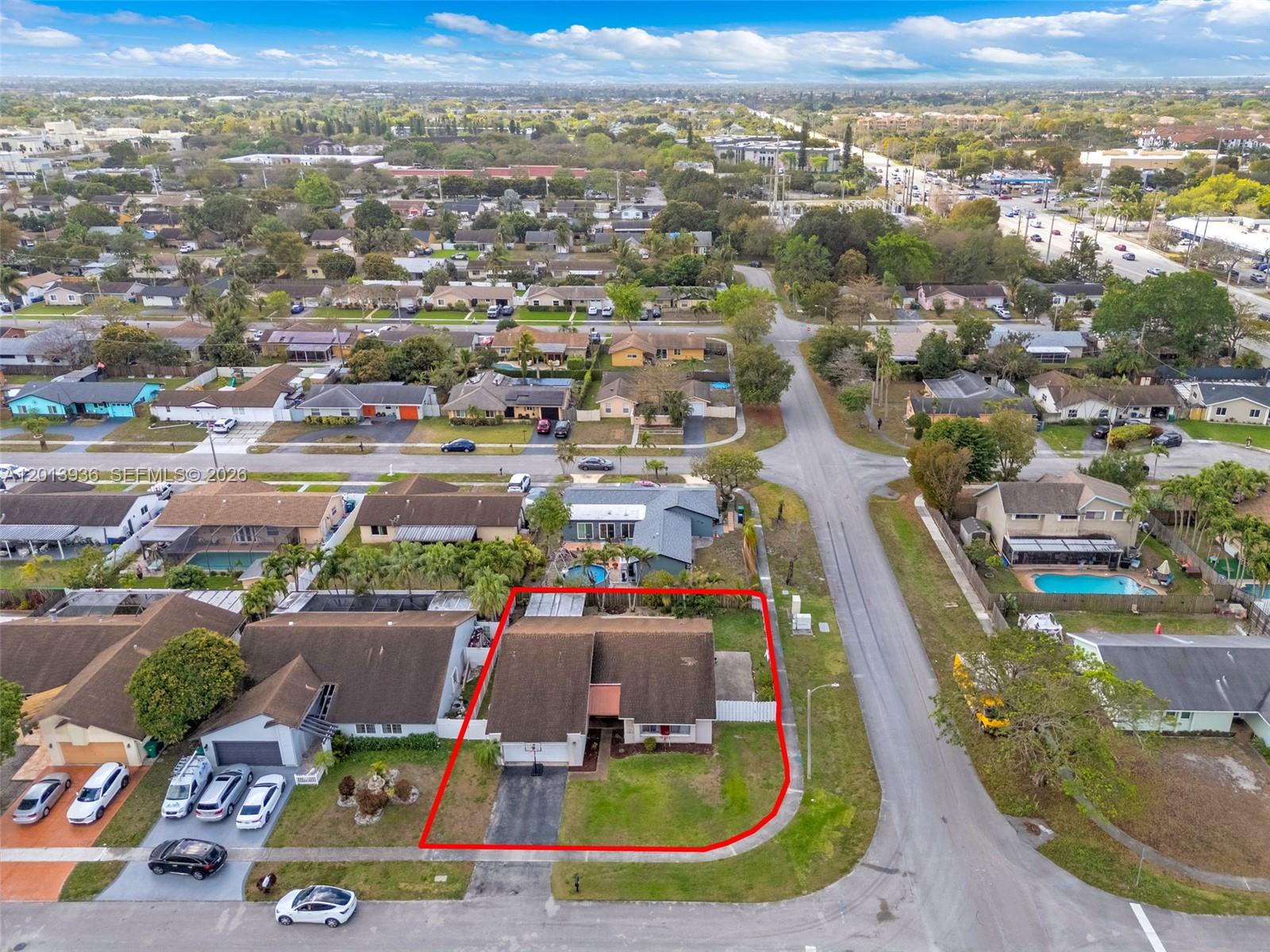 8650 NW 46th Ct, Lauderhill FL 33351