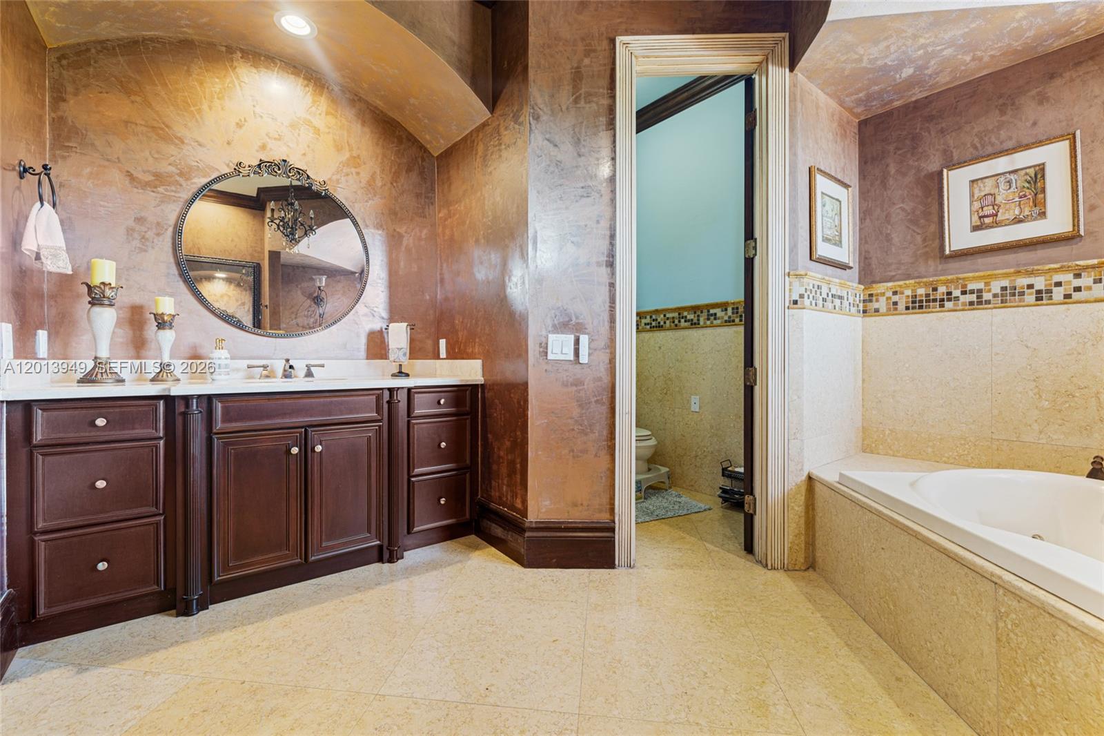9861 NW 135th St, Hialeah Gardens FL 33018