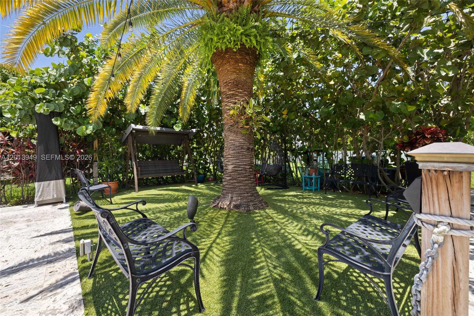 9861 NW 135th St, Hialeah Gardens FL 33018