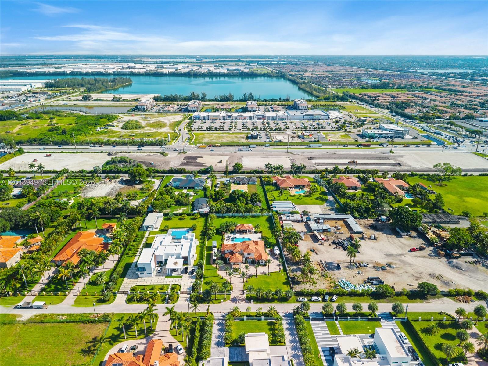 9861 NW 135th St, Hialeah Gardens FL 33018