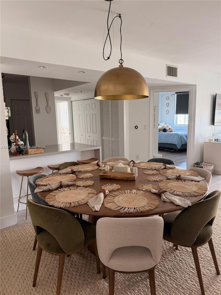 1155 Brickell Bay Dr #2904, Miami FL 33131