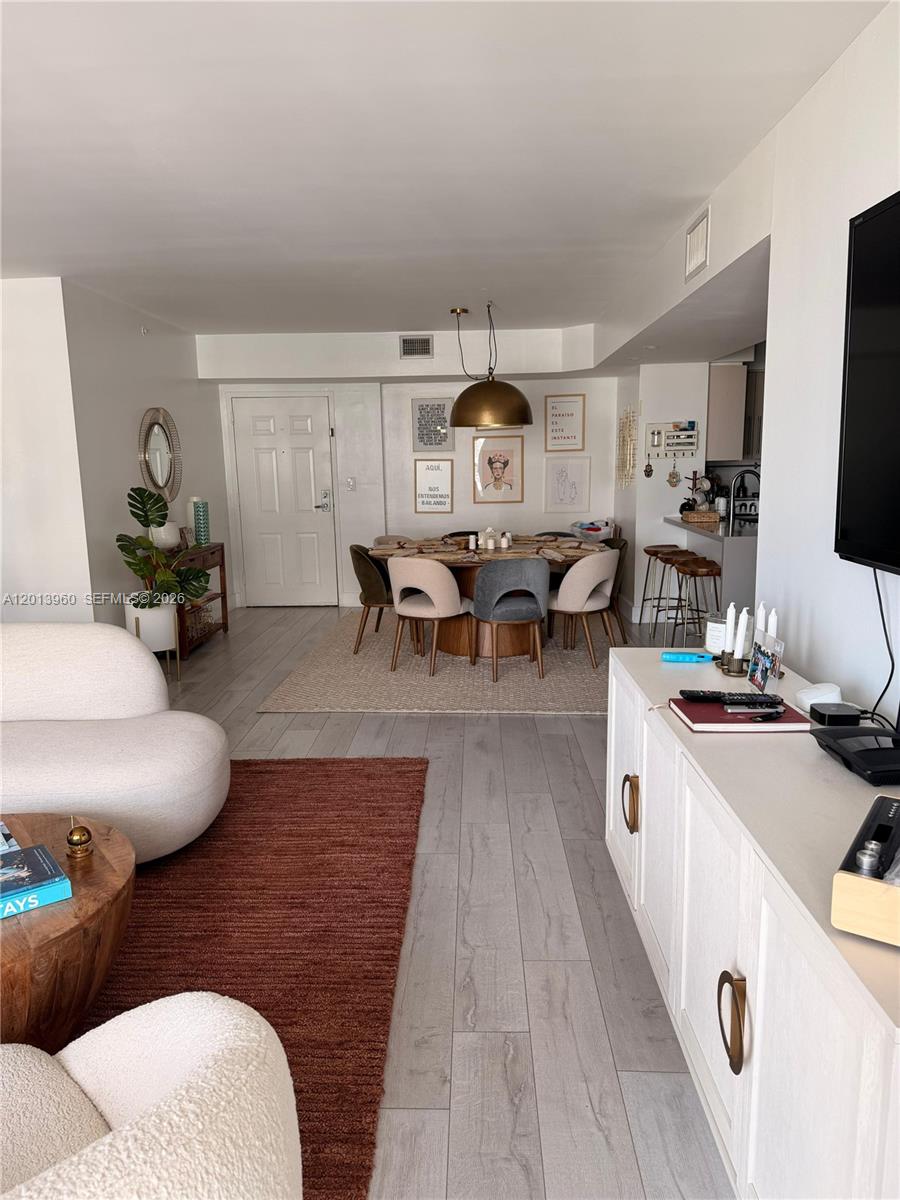 1155 Brickell Bay Dr #2904, Miami FL 33131