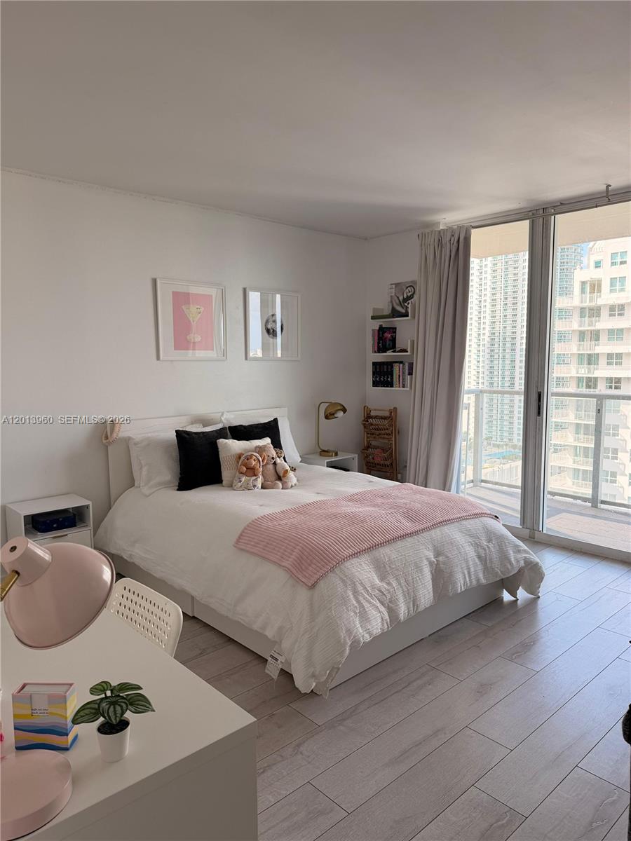 1155 Brickell Bay Dr #2904, Miami FL 33131