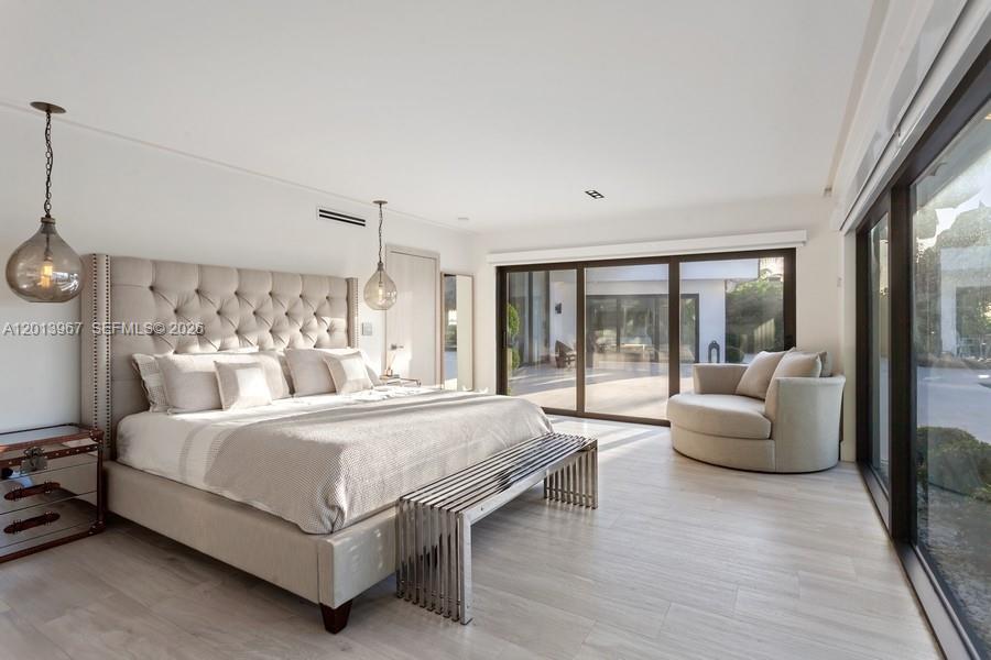 7972 Biscayne Point Cir, Miami Beach FL 33141