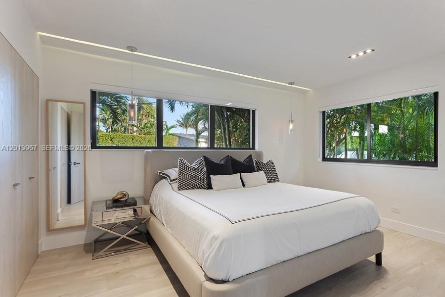 7972 Biscayne Point Cir, Miami Beach FL 33141