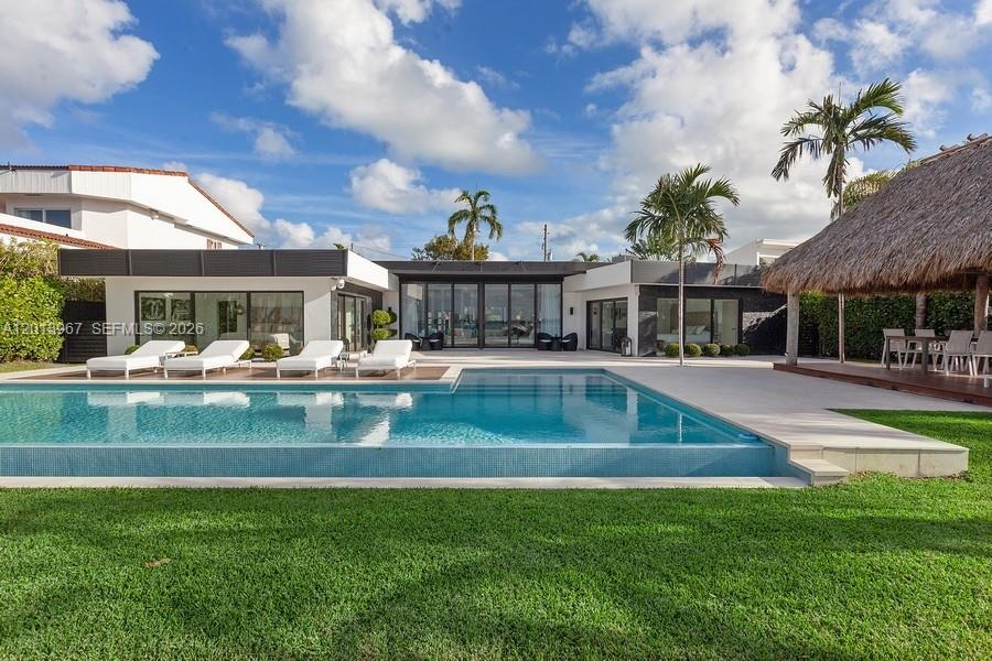 7972 Biscayne Point Cir, Miami Beach FL 33141