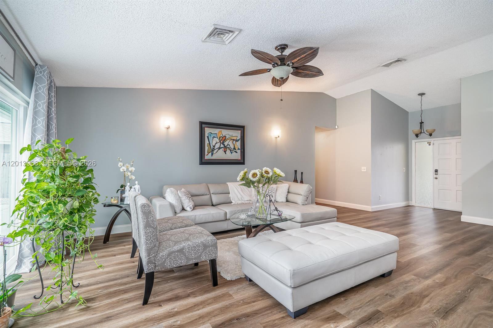 4125 NW 96th Ter #4125, Sunrise FL 33351