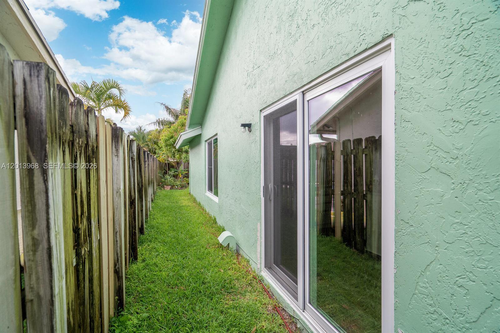 4125 NW 96th Ter #4125, Sunrise FL 33351