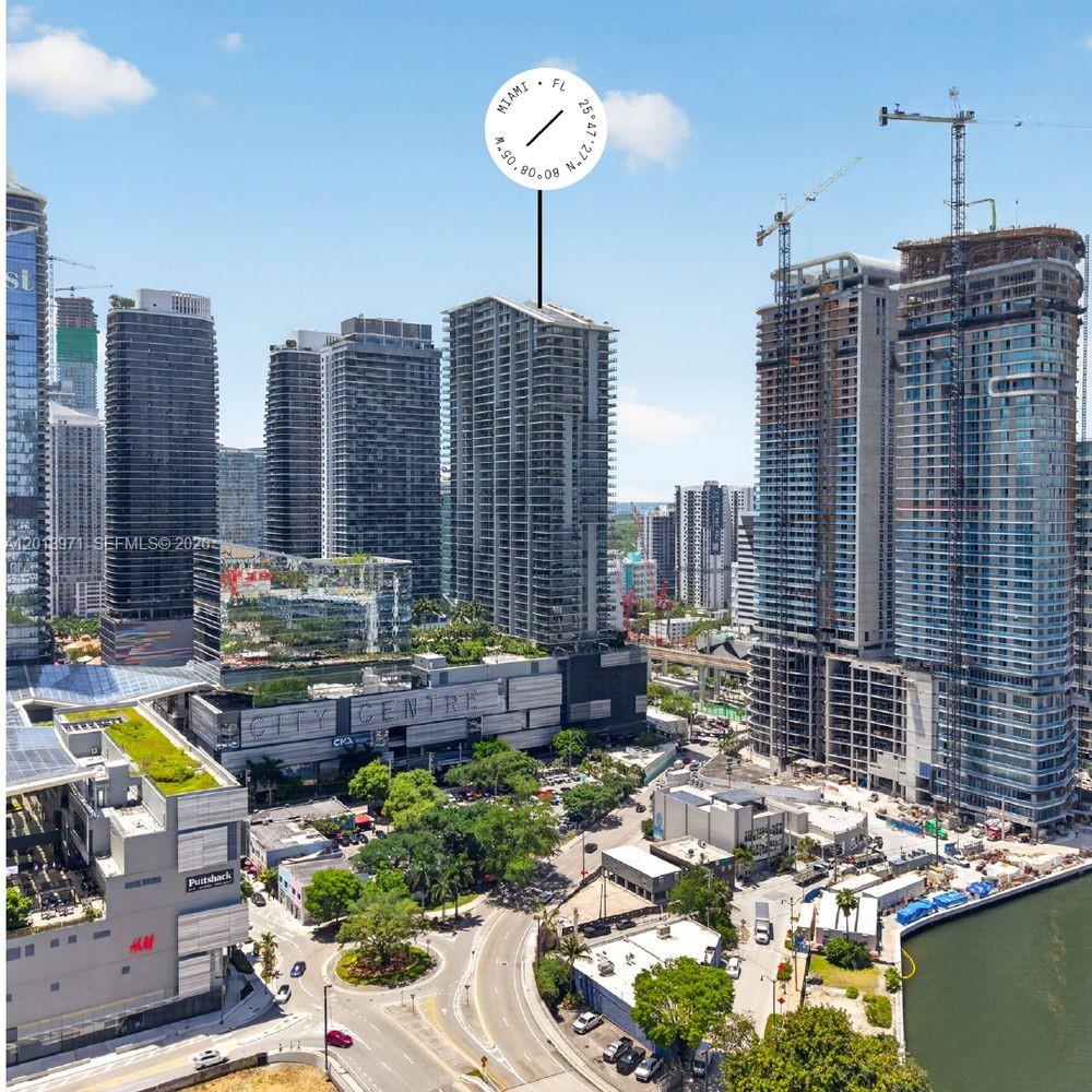 88 SW 7th St #1012, Miami FL 33130