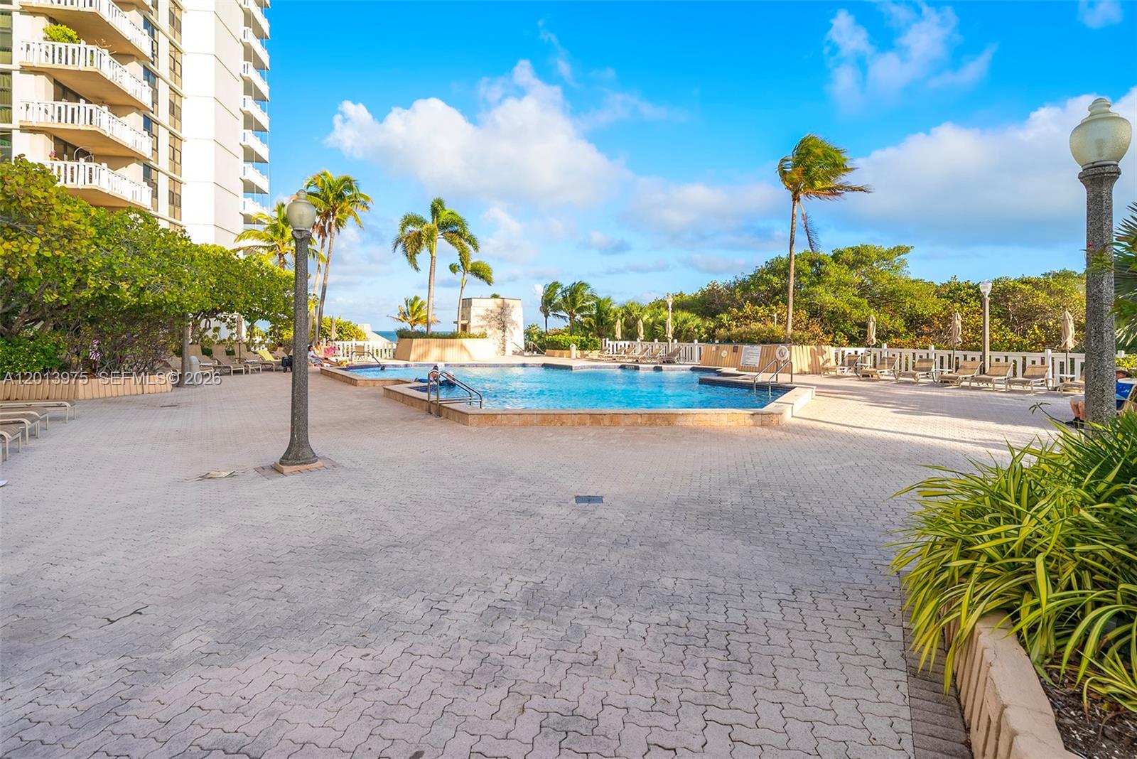 1121 Crandon Blvd #F1203, Key Biscayne FL 33149