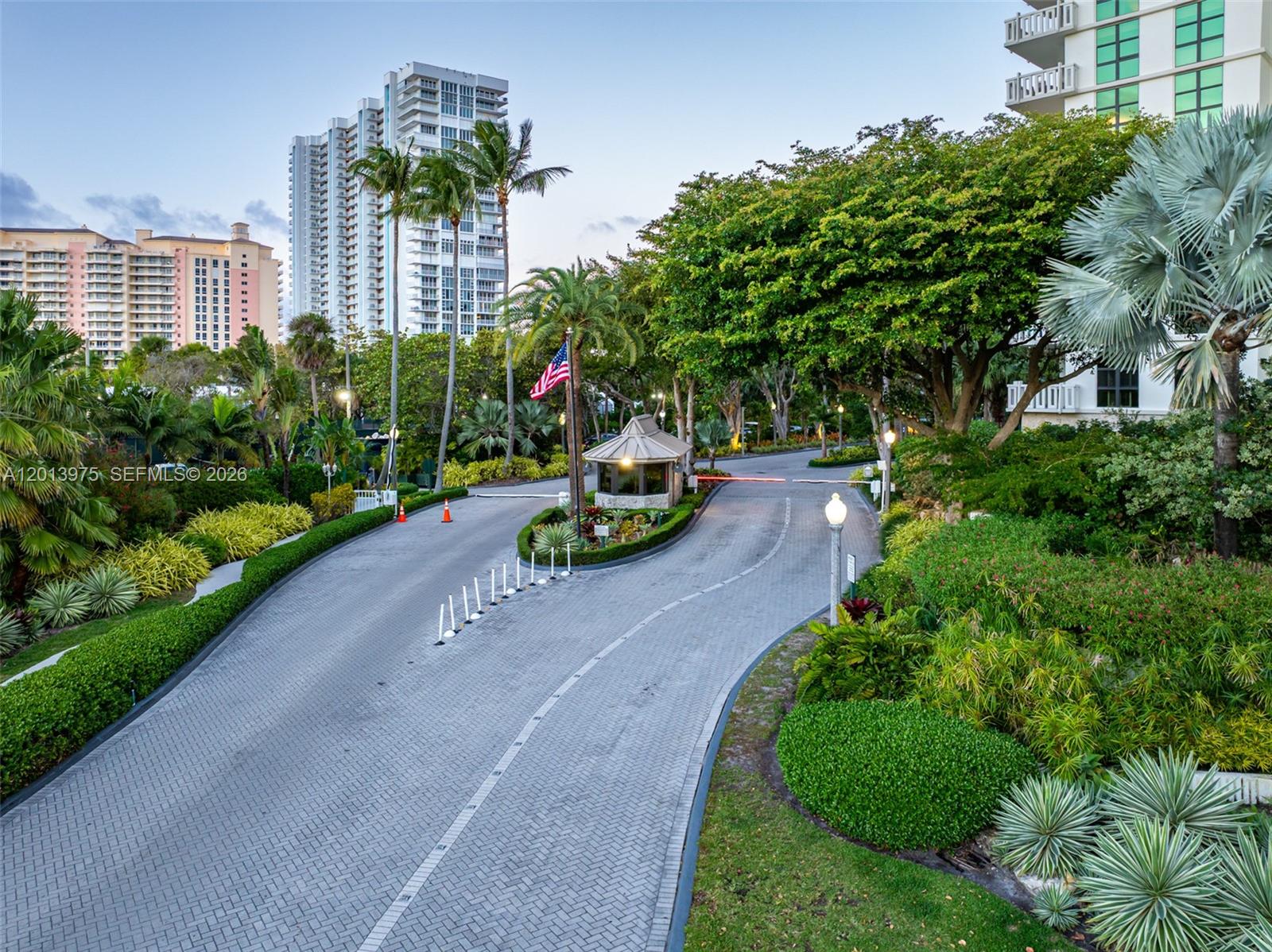 1121 Crandon Blvd #F1203, Key Biscayne FL 33149