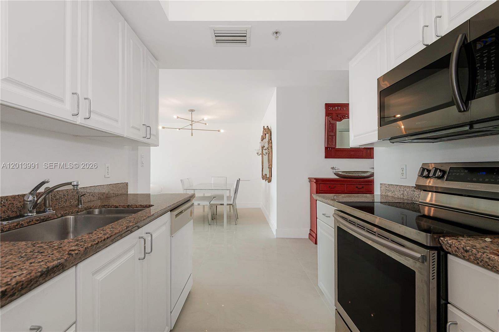 90 ALTON RD #1007, Miami Beach FL 33139