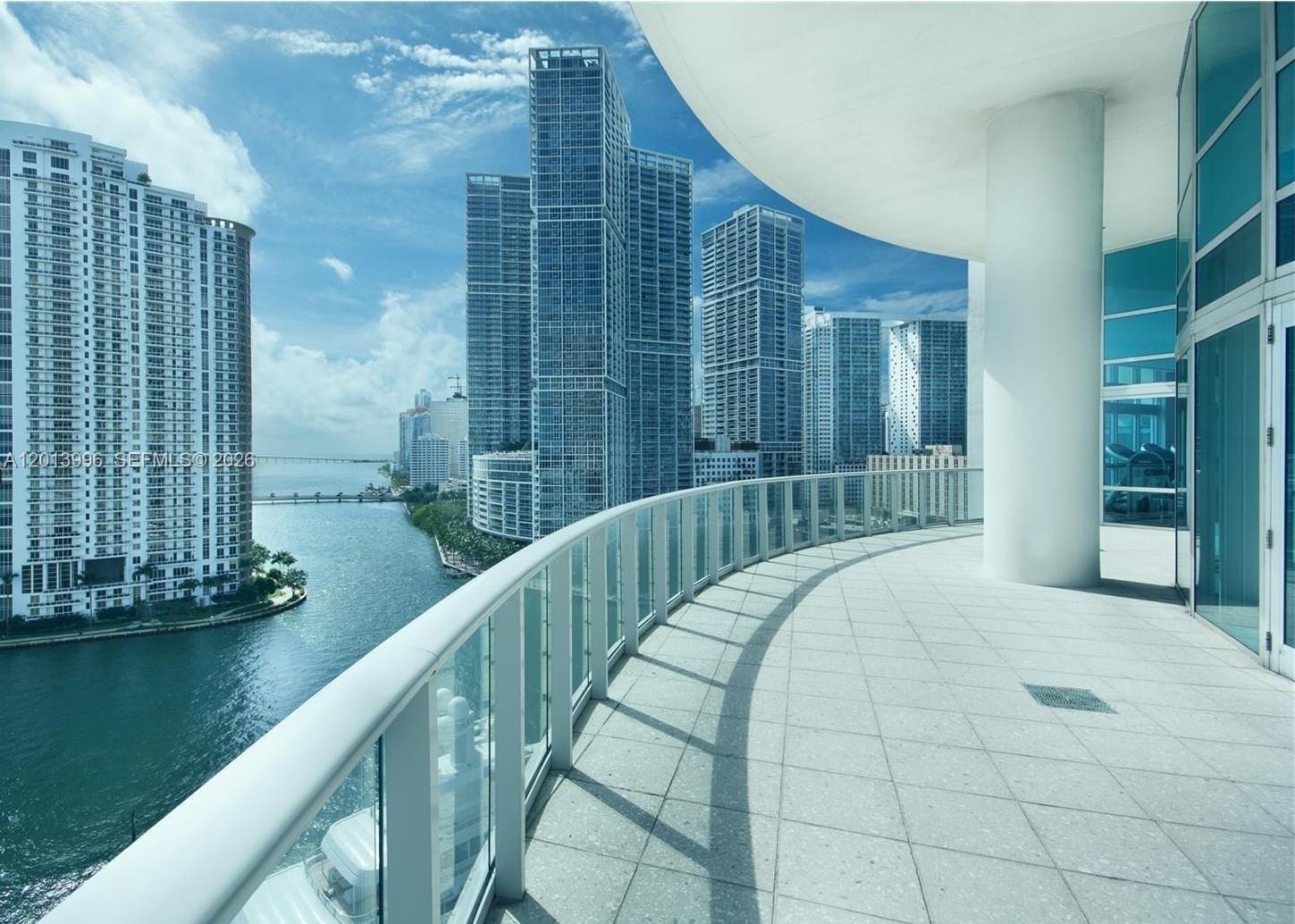 300 S Biscayne Blvd #L-830, Miami FL 33131
