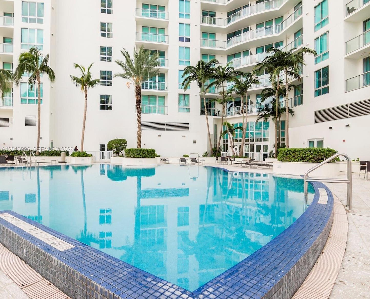 300 S Biscayne Blvd #L-830, Miami FL 33131